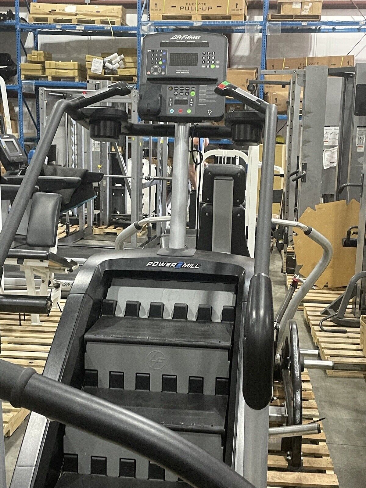 Life fitness stair mill hot sale